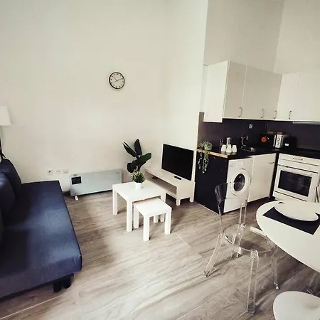 Madrid Centro Aeropuerto Appartement Buitenkant foto